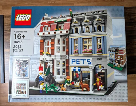 LEGO Creator Expert Modular Buildings 10218 Pet Shop – Brand New & Factory Seale