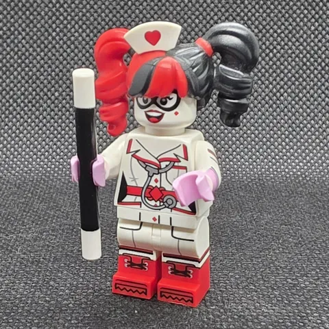 LEGO Nurse Harley Quinn Minifigure COLTLBM20 - Minifigures The LEGO Batman Movie
