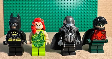 LEGO Batman Minifigure Lot Poison Ivy, Batman, Robin sh0195 , General Zod sh0076