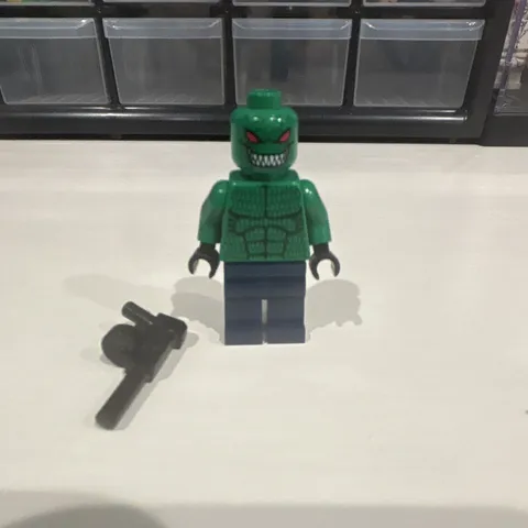 LEGO minifigure bat008 killer croc original 2006 Batman set 7780