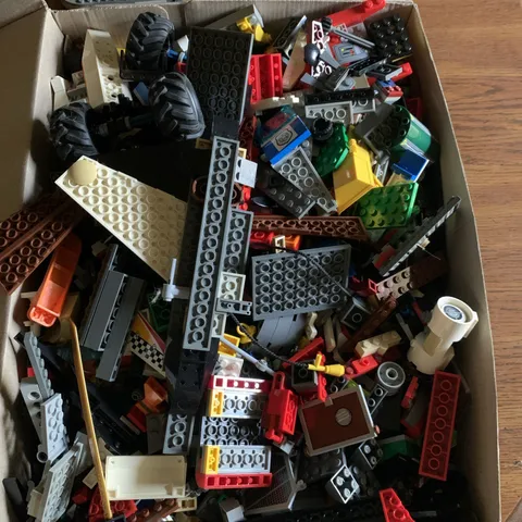 LEGO 2 Pound Lot of Random Bricks 🧱 Parts Pieces Sets Plates Bulk Lot