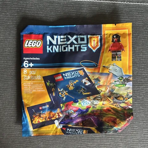 LEGO NEXO Knights 5004388 Nexo Knights Intro Pack Polybag 8 pcs 6+ 2016