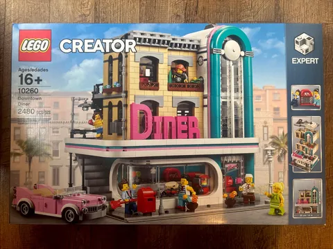 New! LEGO CREATOR: Downtown Diner 10260 2018 Modular Retired/SEALED!