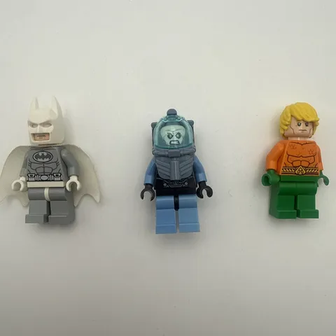 LEGO DC Comics Super Heroes Arctic Batman Vs Mr. Freeze Aquaman on Ice MINI-FIGS