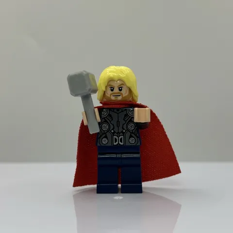LEGO Thor Minifig SH0170 Marvel Super Heroes Age Of Ultron 76030 76038