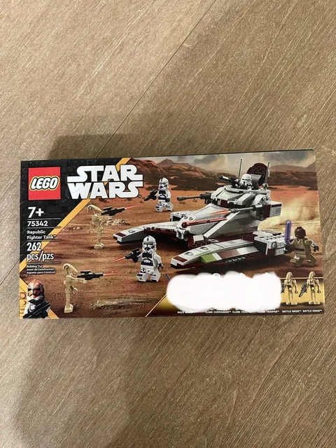 LEGO Star Wars: Republic Fighter Tank (75342) See Description