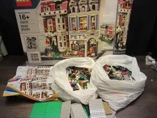 LEGO Creator Expert: Pet Shop (10218) - Not inventoried