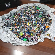 miscellaneous lego lot ( thousands of pieces with parts of 2018 Death Star )