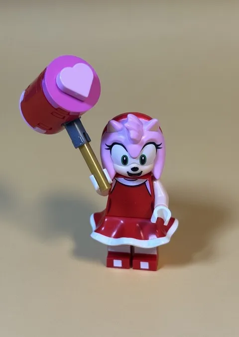 LEGO Sonic The Hedgehog Amy Rose With Hammer  Minifigure 76992 