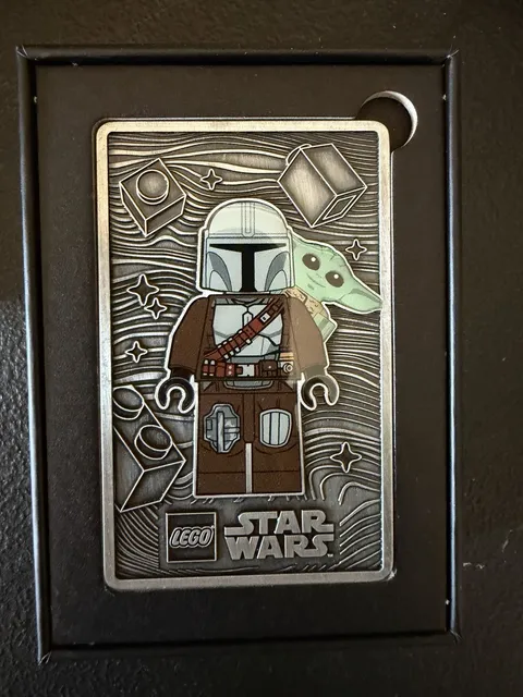 New Sealed Retired LEGO 5010325 Star Wars The Mandalorian and Grogu Metal Card