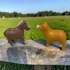 Happy Valley Farm ~ Replacement Browns  Horse & Dog ~ 1.5” X 1.25 Barn Yard
