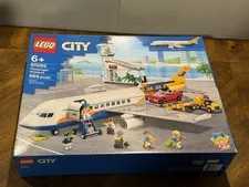 LEGO CITY Passenger Airplane Set 60262 NEW & SEALED Retired Set - Airport