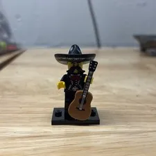 Lego Minifigures Series 16 - Mariachi (complete) 71013