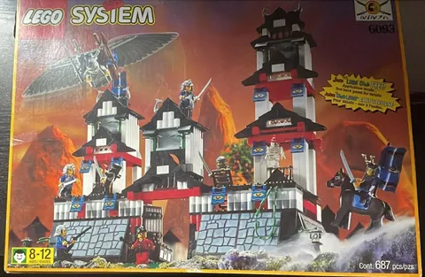 LEGO 6093 Flying Ninja's Fortress Castle 1998 -100% Complete with Box and Manual