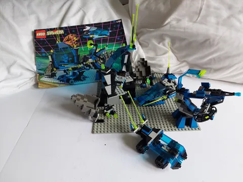 LEGO 1793 Space Unitron Space Station Zenon 98% w/ Manual