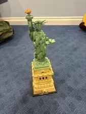LEGO Statue of Liberty Architecture Collection (21042) Model Building Set Toy