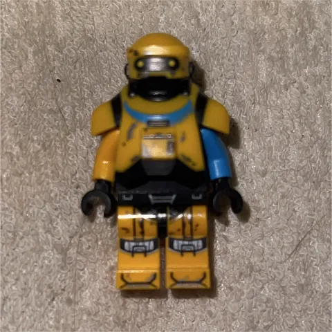 Loader Droid LEGO Minifig from the Star Wars show Obi Wan