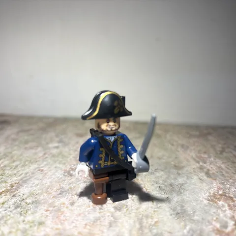 LEGO Pirates of the Caribbean Hector Barbossa Minifigure Pegleg 