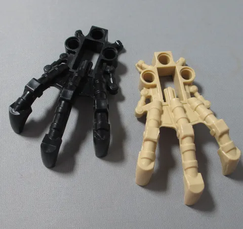 Lego 53562 PIRAKA FOOT CLAW Bionicles Hero Factory Ninjago Chima Sets Black Tan