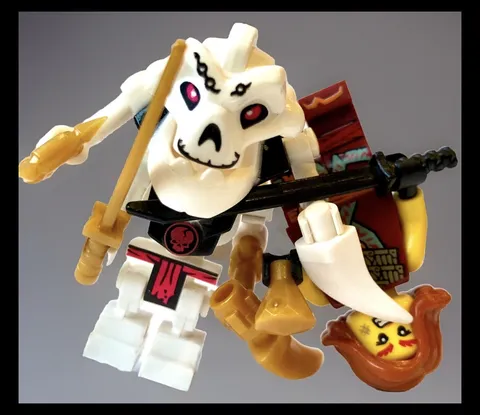 LIMITED EDITION © SAMUKAI  & NINJAGO WYLDFYRE LEGO
