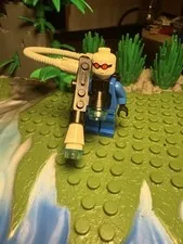 LEGO Classic Mr. Freeze Minifigure 7783/7784 Batman Batcave 2006