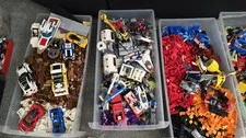 LEGO 1 Pound 🧱BUY 5 LBS GET 5 Random Mini Figures For Free