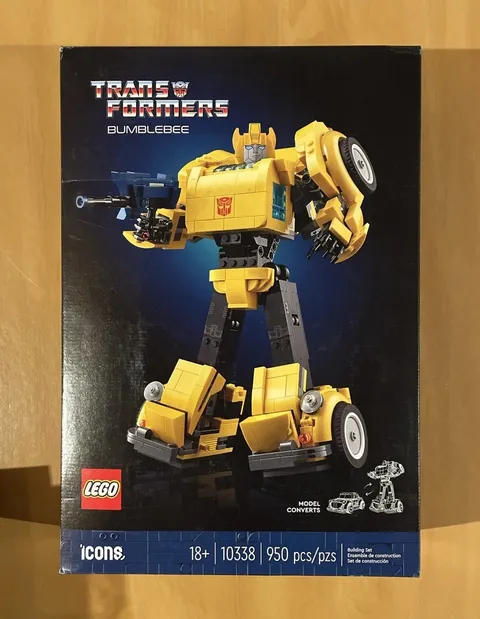 LEGO Icons: Transformers Bumblebee (10338)