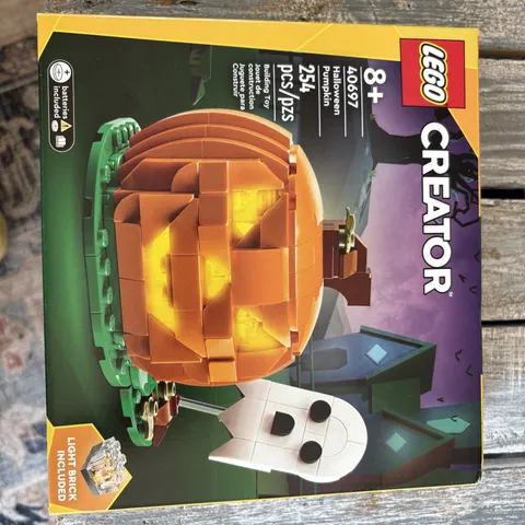 LEGO Creator 40697 Halloween Pumpkin Building Set 254 Pieces Light Brick Sealed