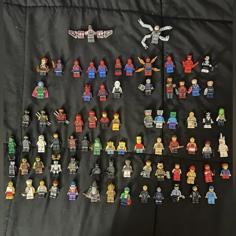 LEGO Minifigure Random Lot of 3 - Marvel, DC, Ninjago & More