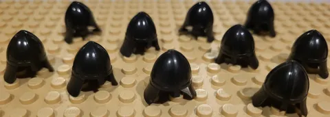 10 X Lego Minifigures Helmet Castle Black Nose Neck Guard Classic Knight 