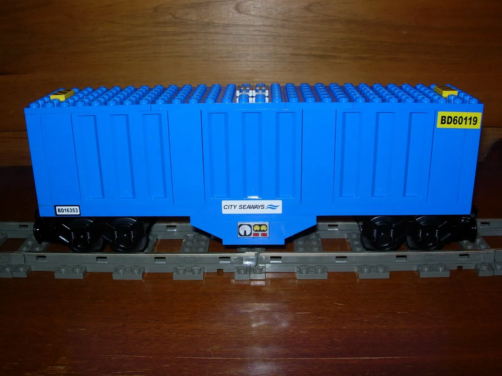 Lego Train Corrugated Box Car Custom City 9V RC Power Functions 60052 7939 10219