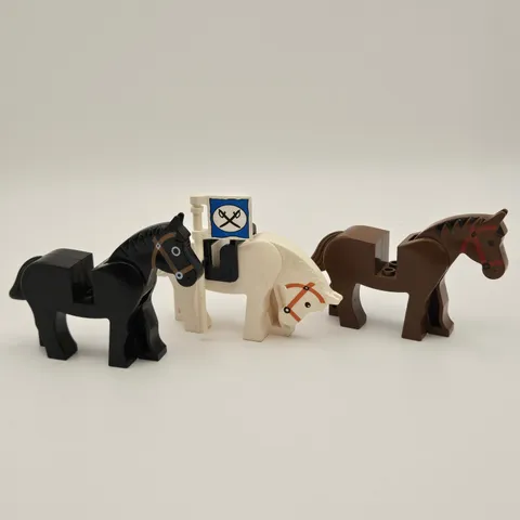 LEGO Vintage Castle Horse Lot 3pc Unisex Medieval Black Falcons Knight Aesthetic