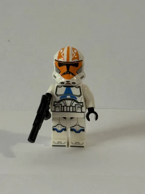 LEGO Star Wars 332nd Ahsoka Clone Trooper Minifigure Phase 2 Helmet Blaster