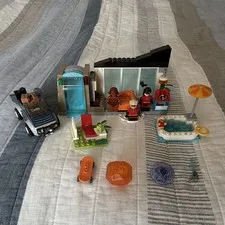 LEGO Incredibles 2 10761 The Great Home Escape. Used and completed with figures.