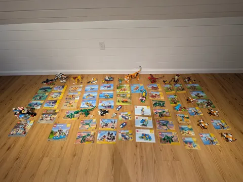Lot of 21 Lego 3 in 1 Creator sets. Very in completion.