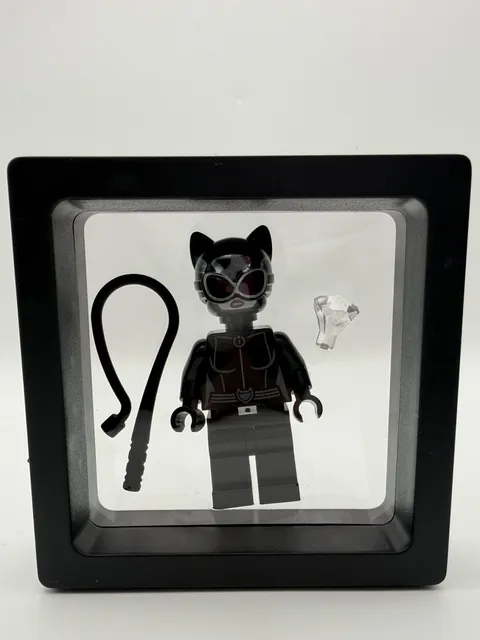 LEGO Catwoman Red Goggles Whip Minifigure Batman DC Super Heroes 76122 sh0595