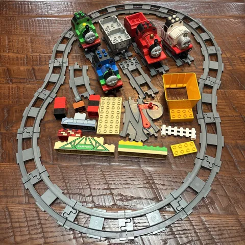 LEGO DUPLO Thomas Train & Friends Lot 5552 5545 5556 5554 Tank Engines & Tracks