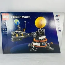 New! LEGO Technic Planet Earth and Moon in Orbit Set 42179 Space Educational