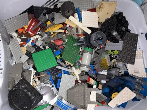 Bulk LEGO LOT 5 pound box of Bricks, parts, Pieces, Tires accessories five pound