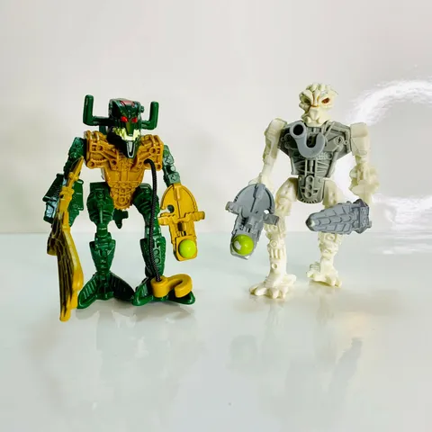 Lego Bionicle Set of 2 Assorted McDonalds Happy Meal Toy Figures 2006 Used As Is