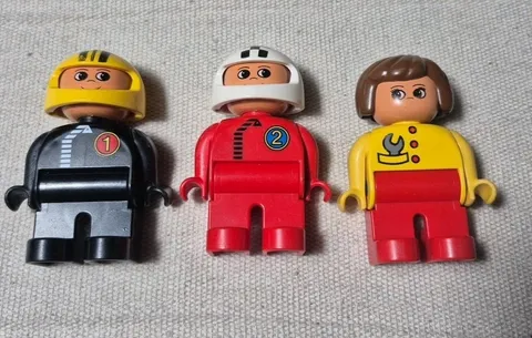 3 Lego Duplo Figure Racers Vintage 