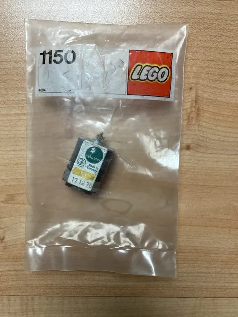 Lego vintage train 1150 Replacement Motor 12V NEW sealed bag / not 26-1 / 703-1