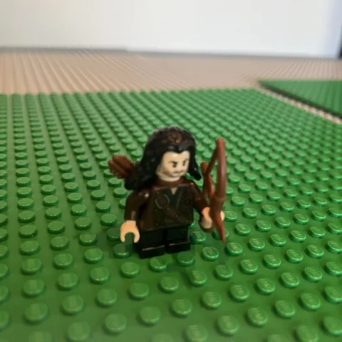 LEGO Kili the Dwarf Minifigure with Bow Arrow Quiver The Hobbit