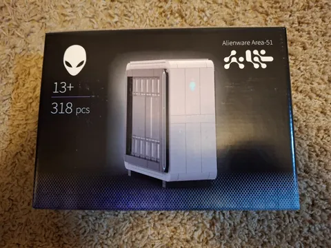 Lego Alienware Area 51 Brick Kit ~~ (NOT SOLD IN STORES) ~~ (RARE)