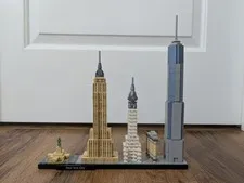 LEGO Architecture New York City Skyline #21028 - Retired - Five NYC Landmarks