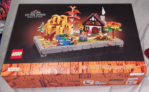 LEGO Icons Autumn Cottage Garden 11372 1102pcs Set 18+