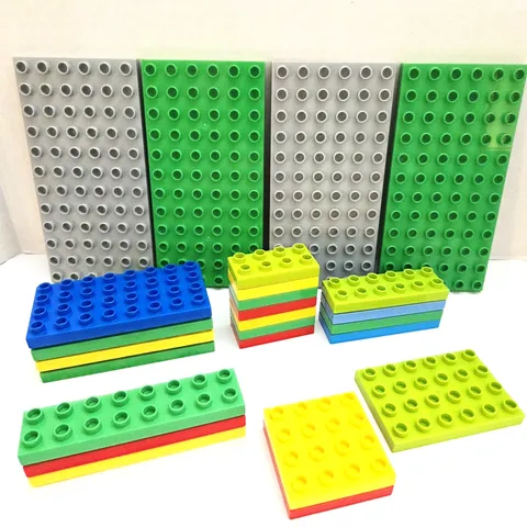 Lego DUPLO Bulk Plate Lot -  26 pcs Building Plates Baseplates Assorted Sizes