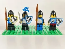 LEGO Vintage Castle/Knights Black Falcon lot of 4 with weapons (bf1)