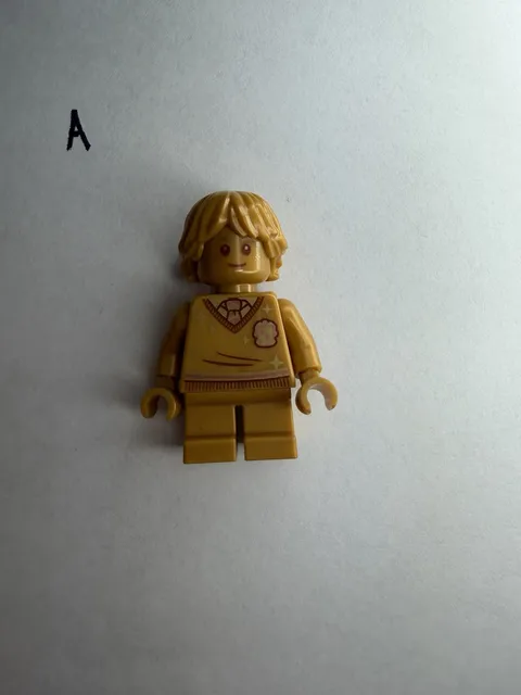 LEGO Harry Potter Minifigure Ron Weasley - 20th Anniversary Pearl Gold (Genuine)
