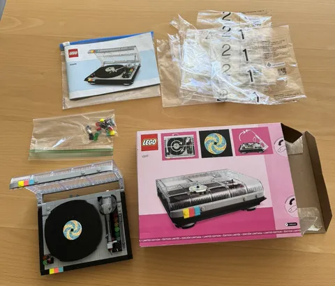 Lego Retro Record Player 40699 Limited Edition-100% Complete